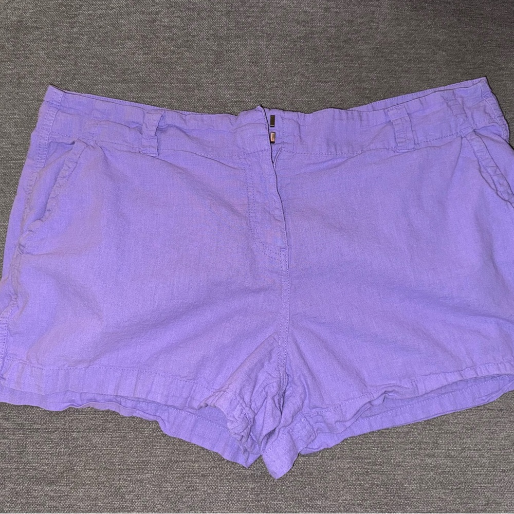 Vineyard Vines Lavender Women's Shorts